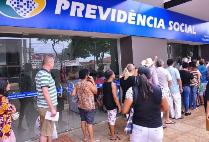 Boletim revela tamanho da fila de espera de benefícios do INSS