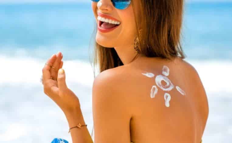 Rotina fácil e eficaz para reparar a pele após a exposição solar