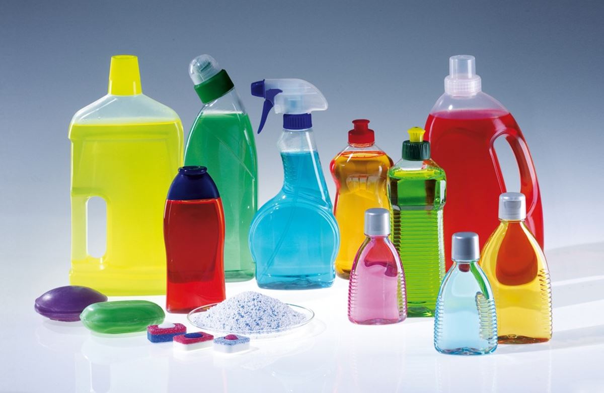Aprenda fazer em casa produtos de limpeza não tóxicos, baratos e eficazes