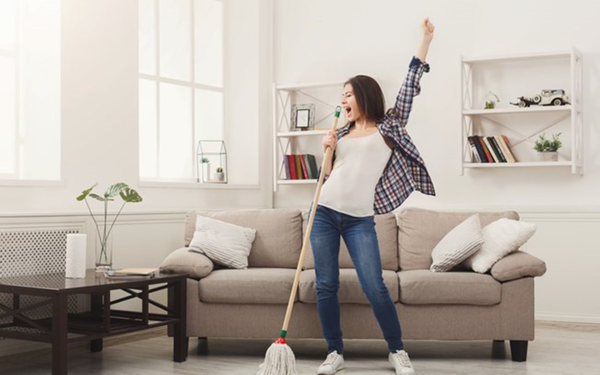 Cinco hábitos diários que vão manter sua casa mais limpa e arrumada