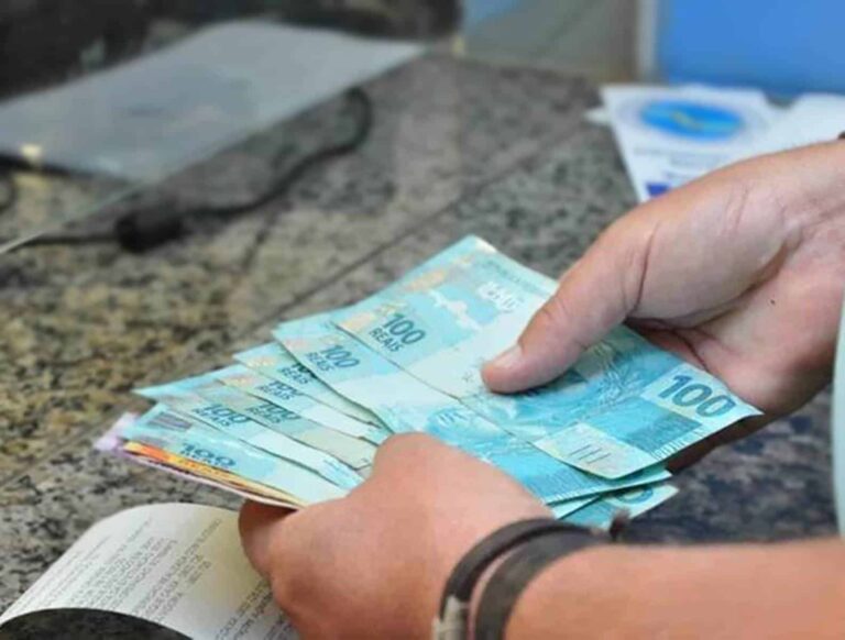 14º salário para aposentados do INSS entra em Urgência: o que muda?