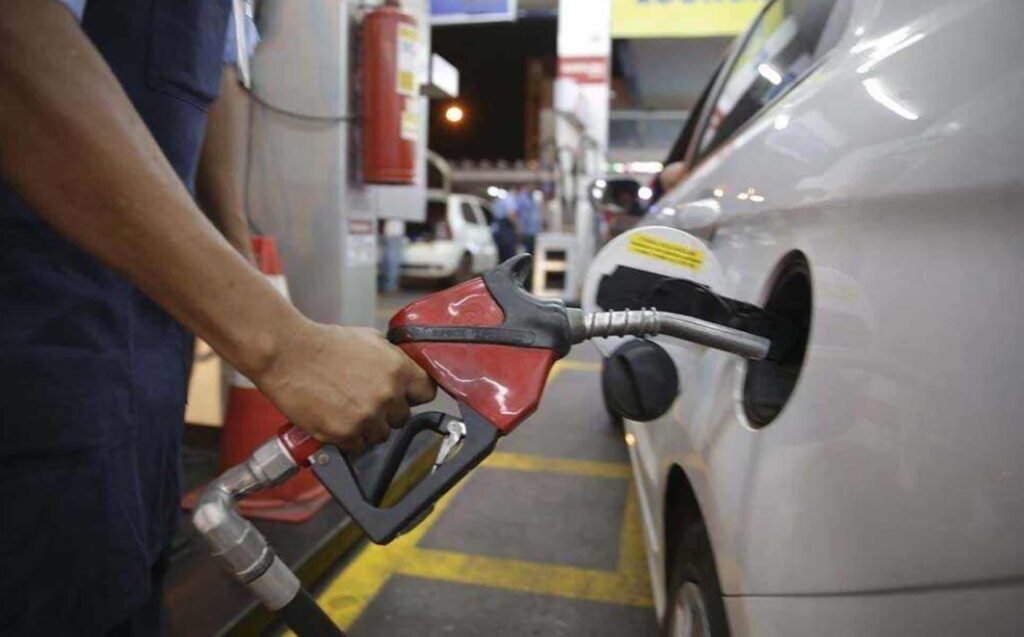 frentista fazer isso na bomba carro