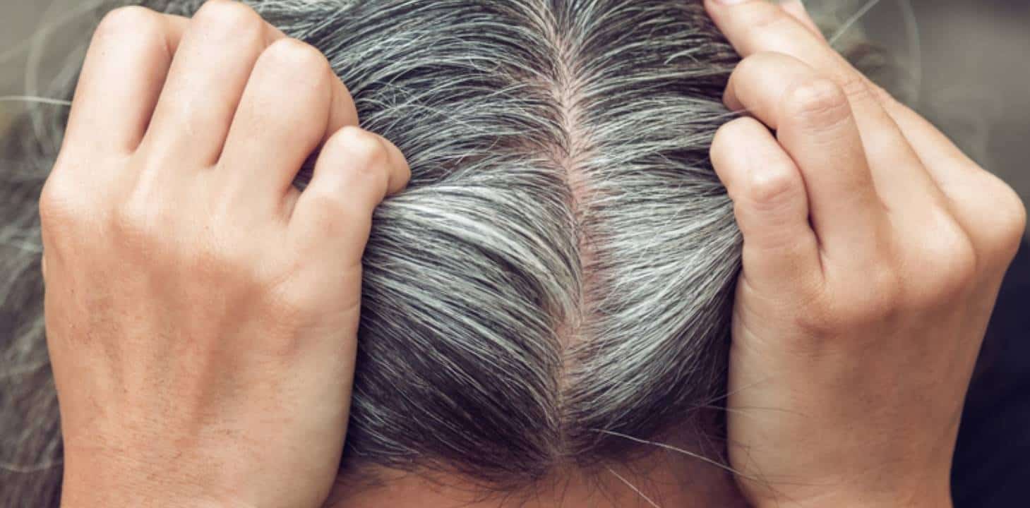 Esconda CABELOS GRISALHOS sem usar produtos químicos no cabelo