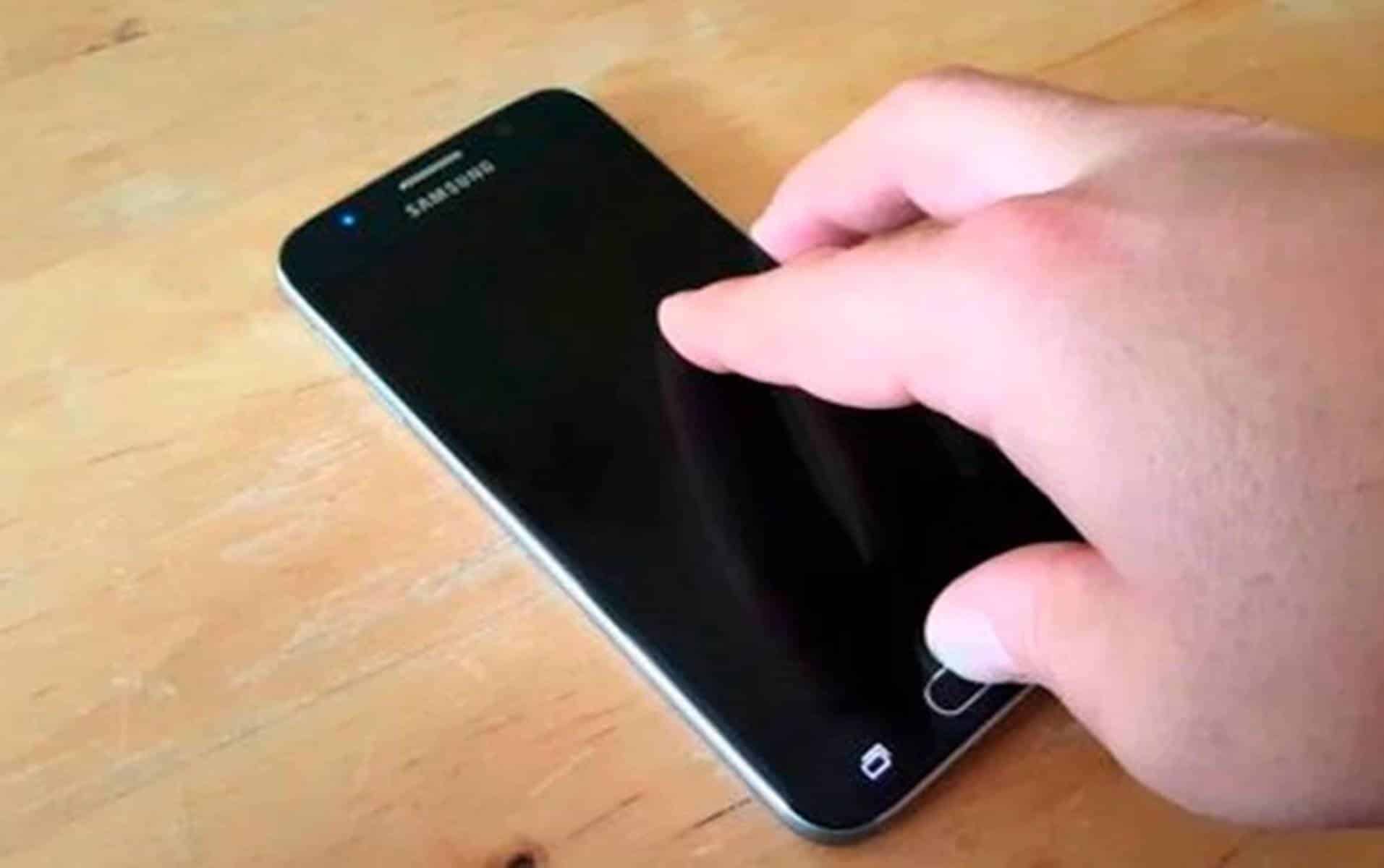 Aprenda a ligar e desligar a tela do seu celular com um toque duplo na tela