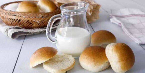 Como fazer pãezinhos de leite com apenas 3 ingredientes?