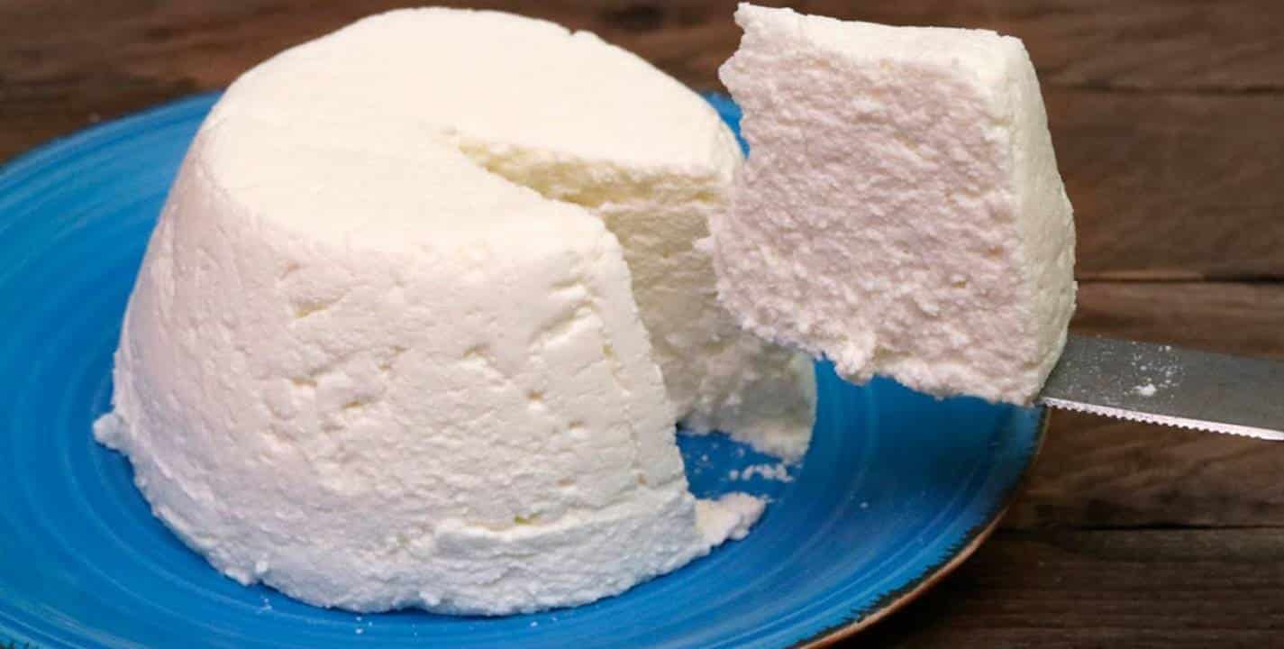 Como fazer queijo caseiro com 1 litro de leite?