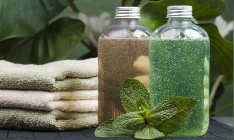 Como fazer shampoo de menta para eliminar cabelos oleosos