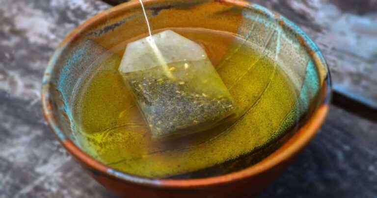 Descubra como o chá verde pode dar nova vida aos seus móveis