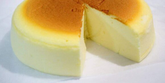 Prepare um cheesecake com apenas 4 ingredientes