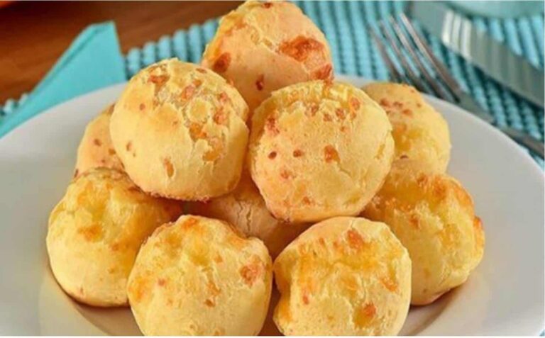 Este pão de queijo temperado