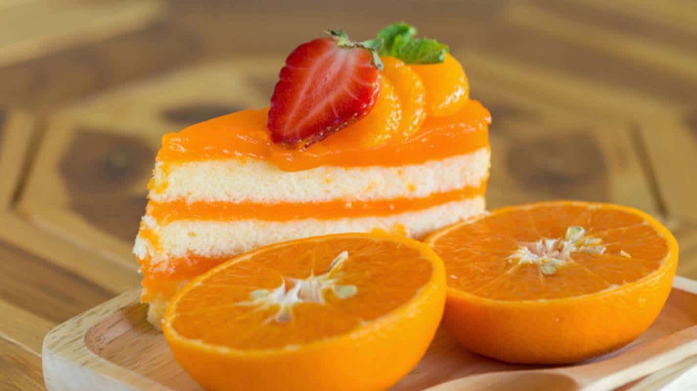 bolo de iogurte com calda de laranja 8