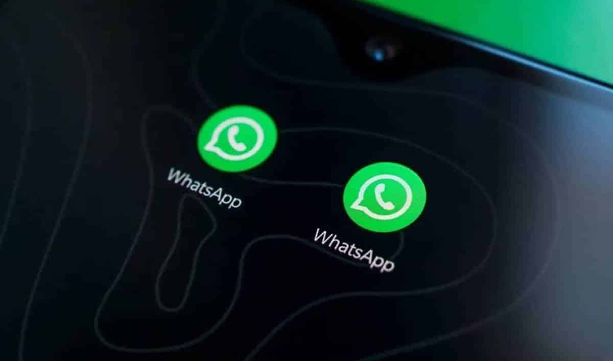 Dois apps de WhatsApp