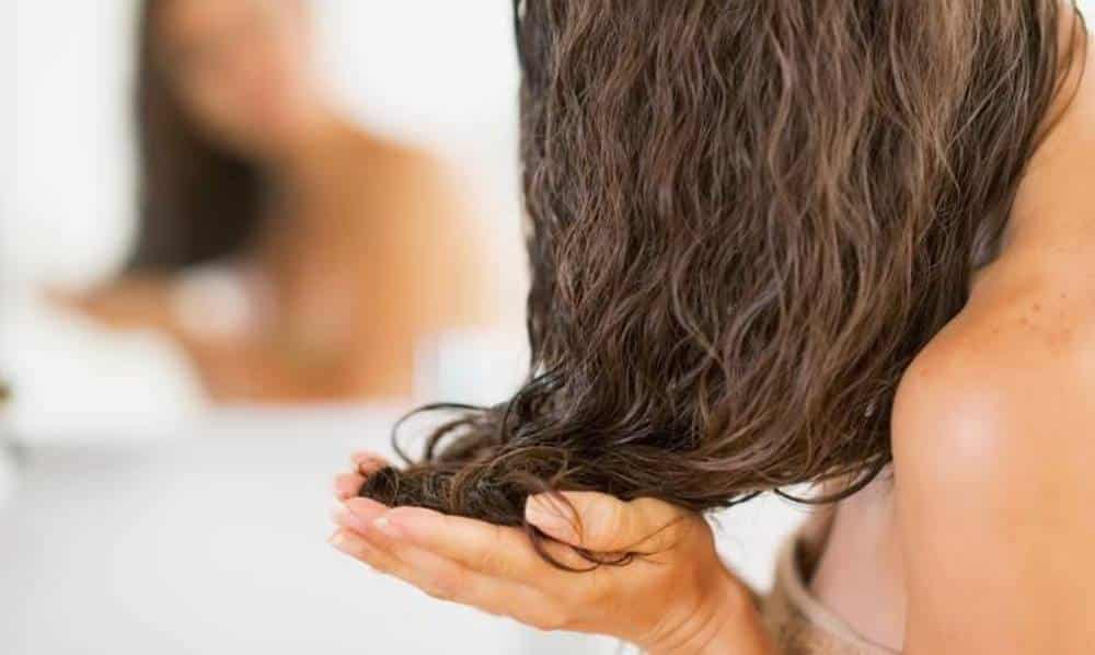 Ingredientes essenciais que promovem a reconstrução do seu cabelo