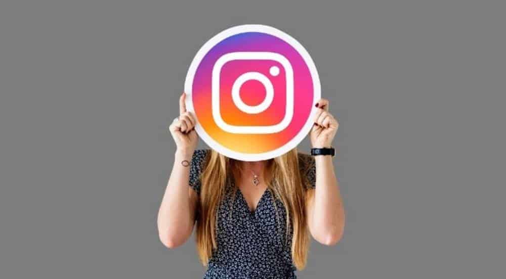 Instagram agora solicita selfies de vídeo para confirmar a identidade