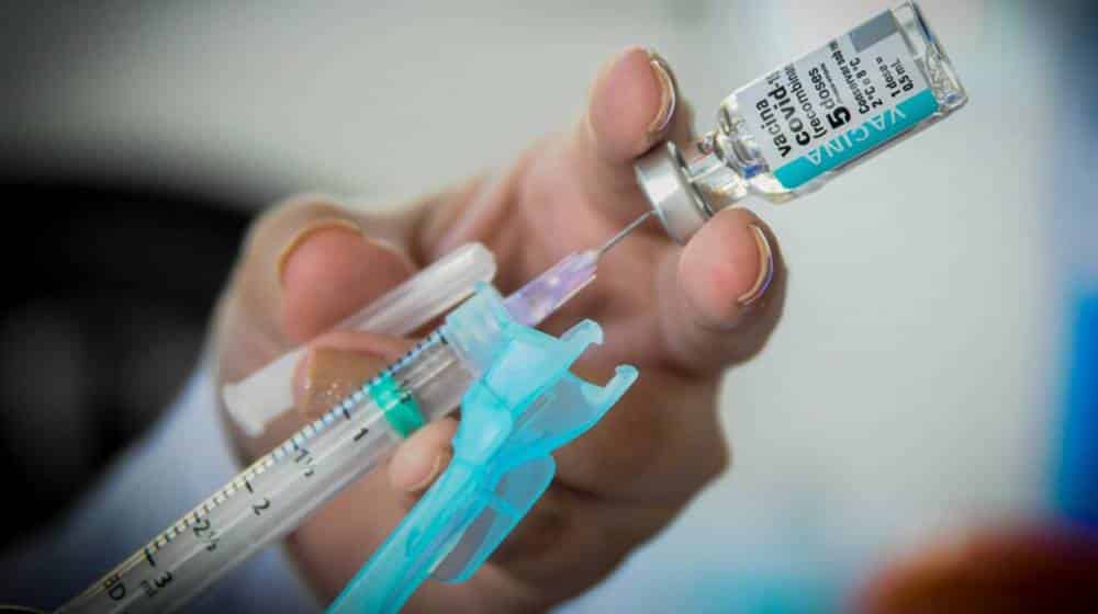 Brasil receberá este mês 35 milhões de doses a mais de vacina contra covid-19