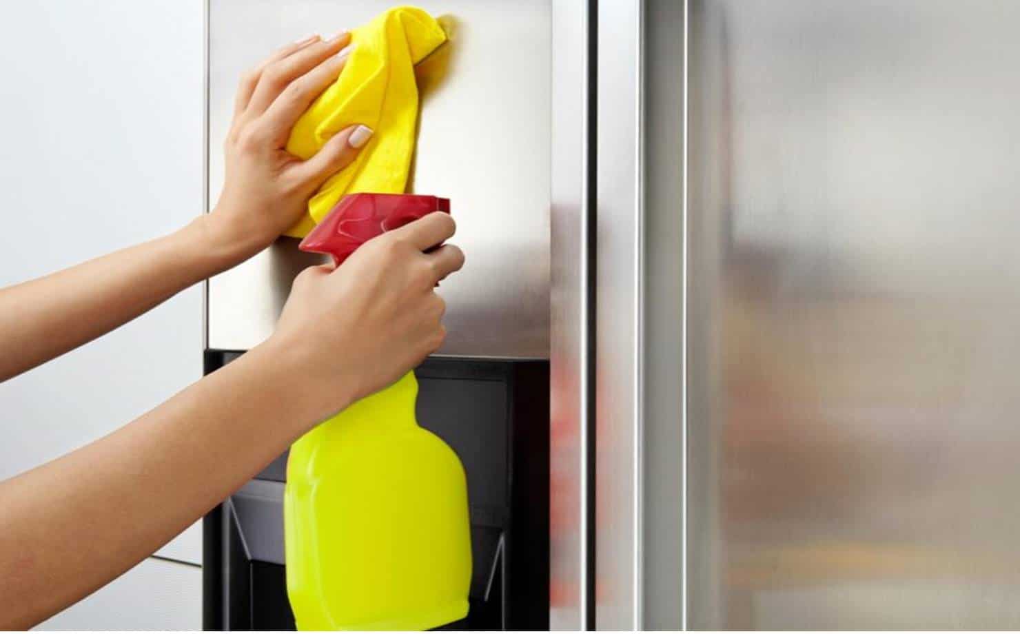 Como remover manchas de ferrugem da sua geladeira ou fogão de aço inoxidável