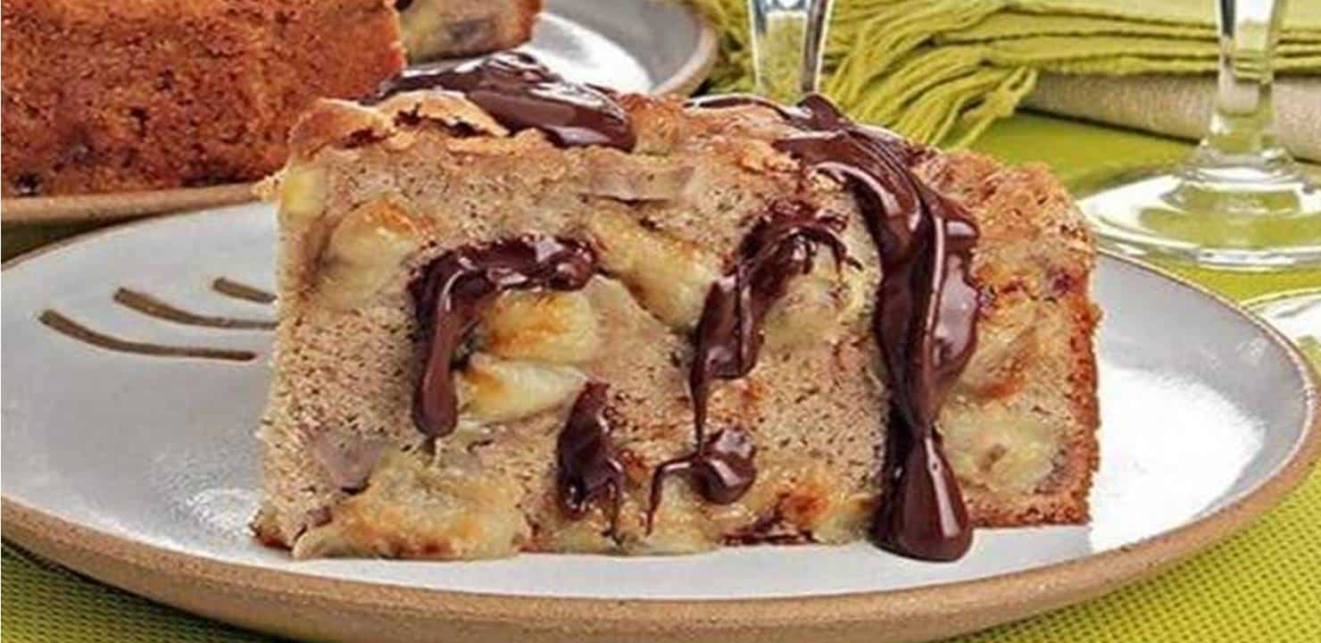 Receita fácil  e gostosa de torta cremosa de banana com chocolate 