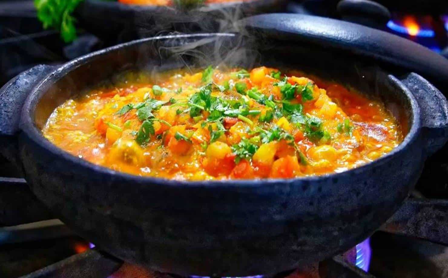 Moqueca cozinhando