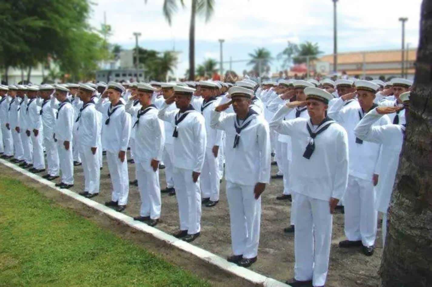 Marinha abre concurso com mais de 400 vagas