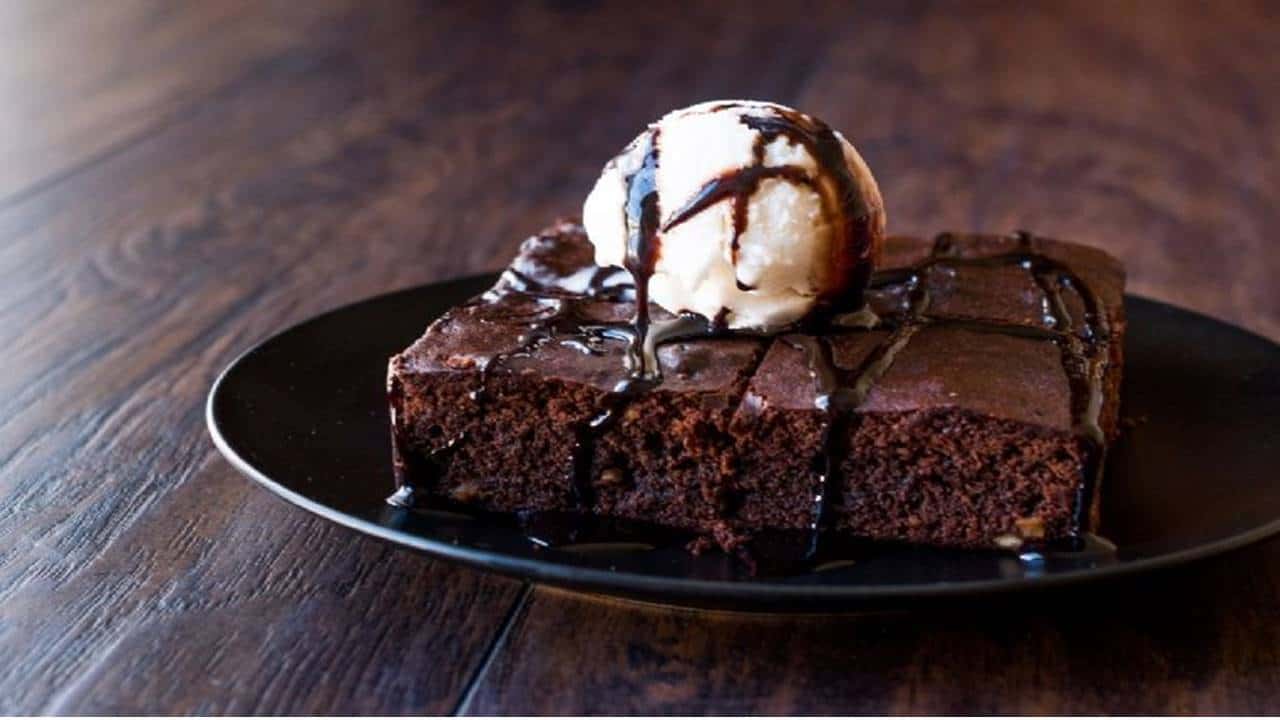 Delicioso bolo-brownie