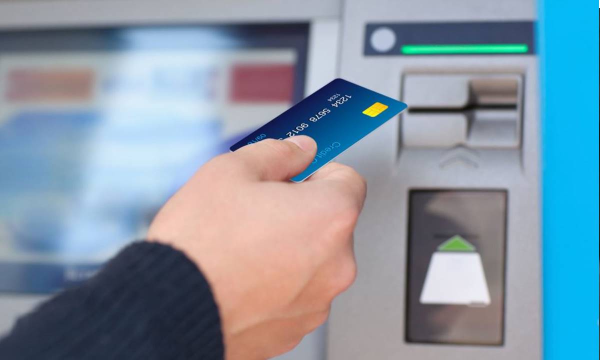 Qual banco oferece o melhor cartão de crédito para aposentados do INSS?