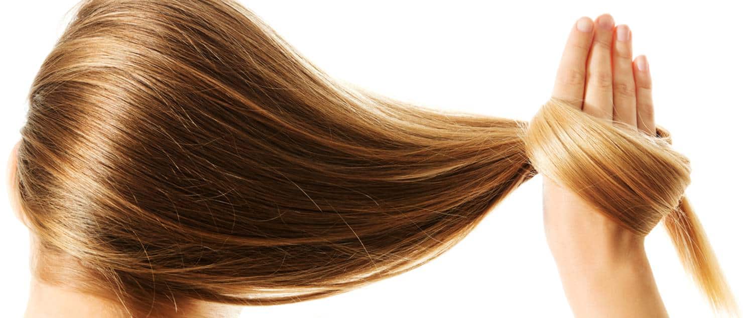 Como fazer uma máscara poderosa para reparar o cabelo