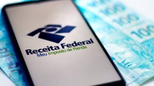 Imposto de Renda: Lula sanciona lei que isenta trabalhadores com renda de até dois salários mínimos