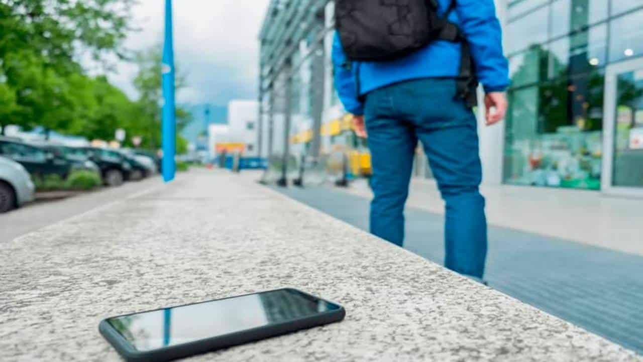 Como saber a última localização do seu celular roubado, mesmo desligado?