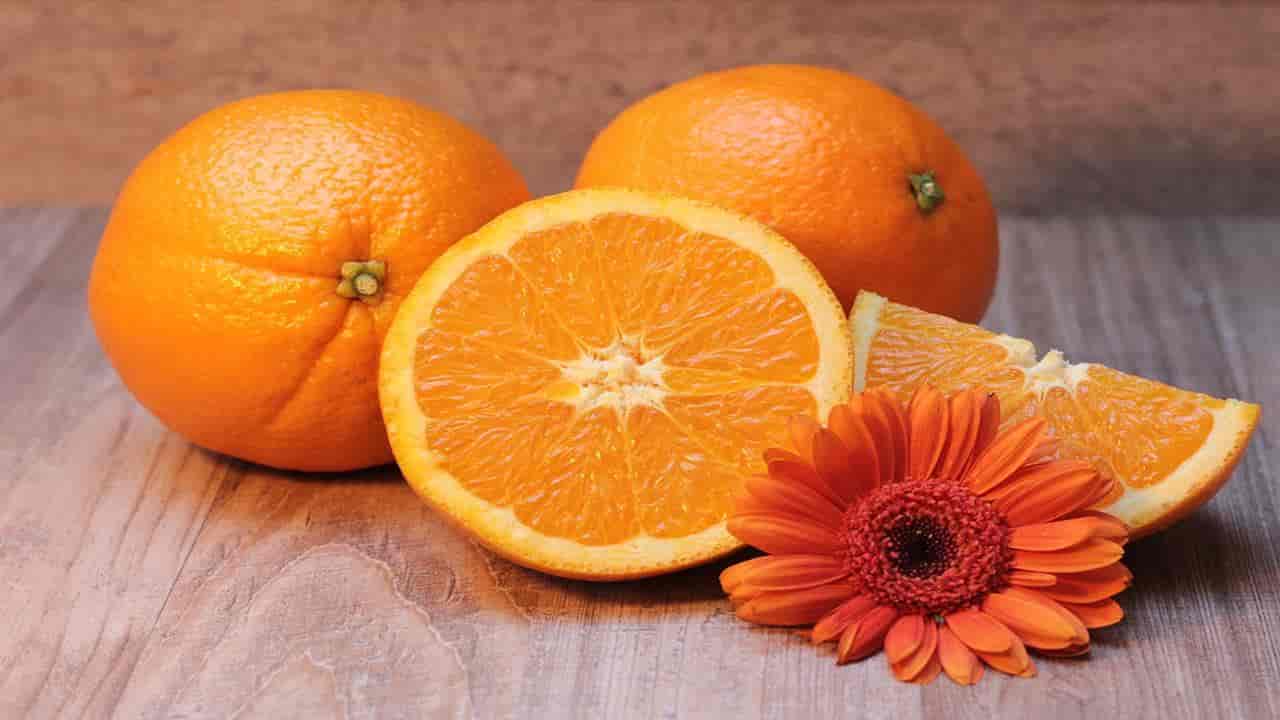 Energético natural: refrescante suco de laranja com linhaça