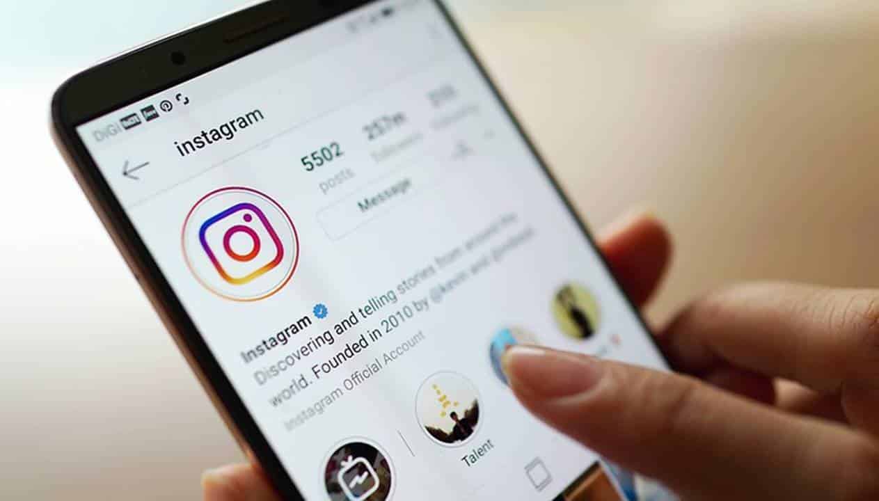 Como adicionar story nos destaques do Instagram sem postá-lo?