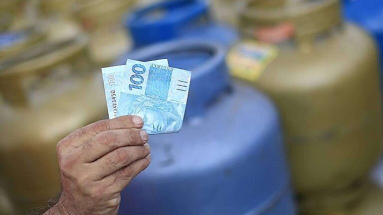 Auxílio gás de R$ 106 em novembro?