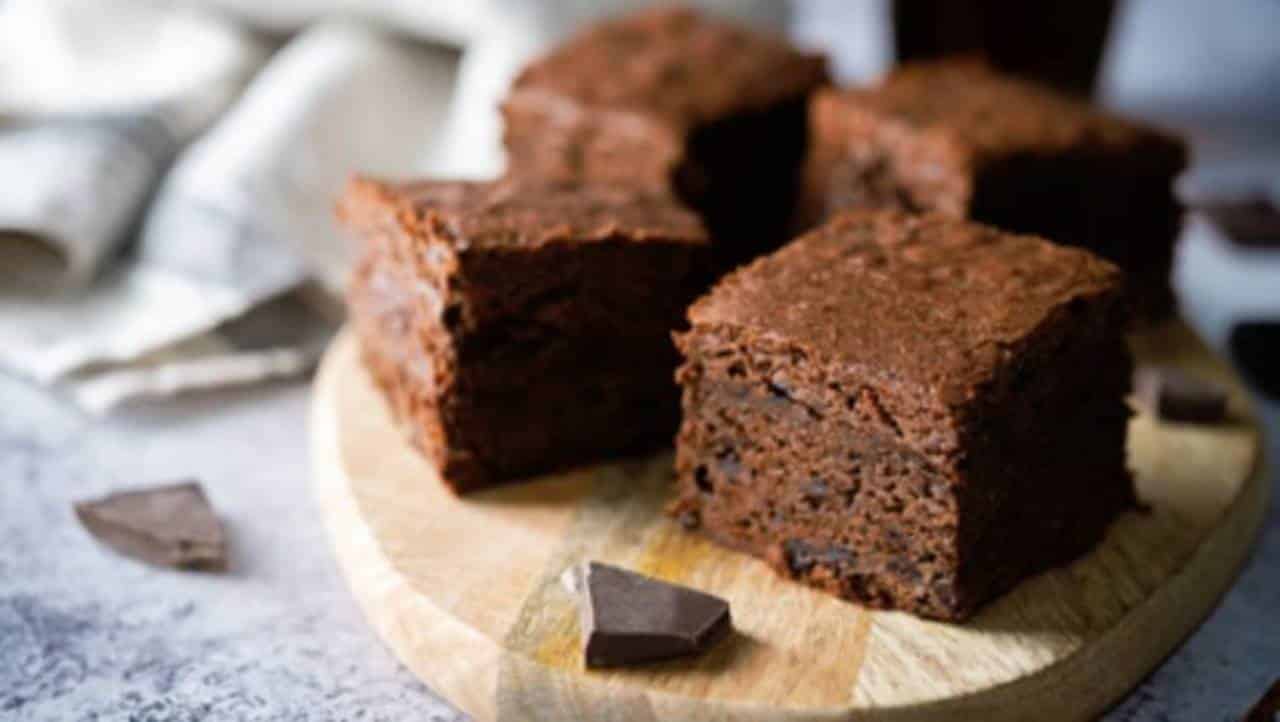 sta receita de brownie sem farinha é um lanche ou café da manhã ideal