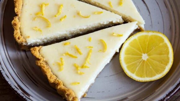 Receita | Prepare uma deliciosa torta de limão no liquidificador e sem forno