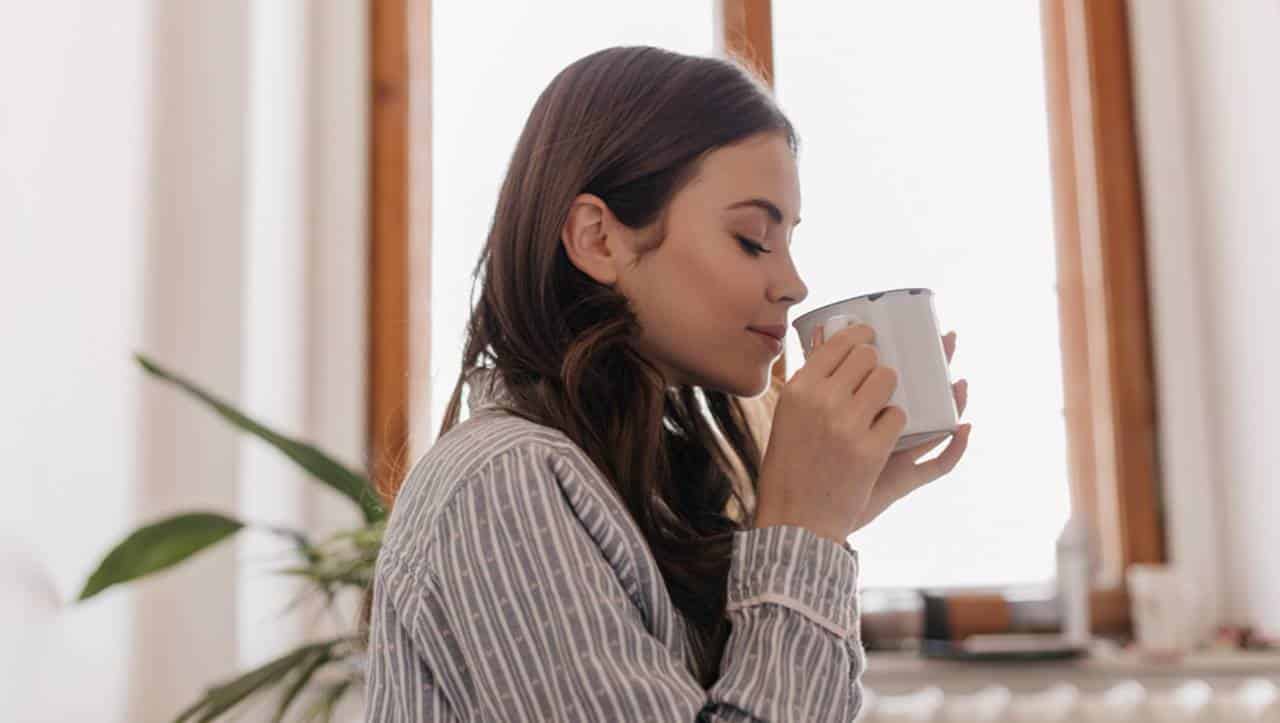 Combata a insônia e a ansiedade noturna com este chá natural