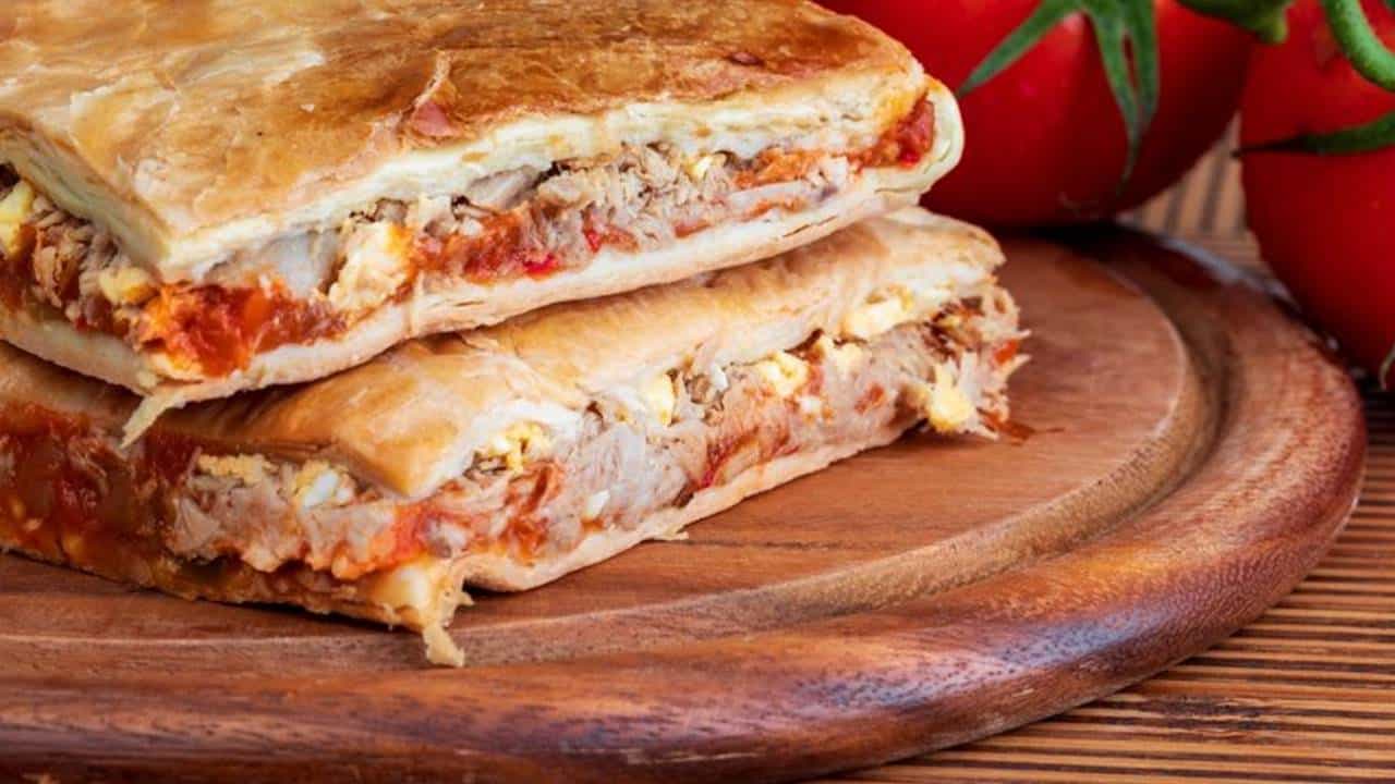 Receita prática e deliciosa de torta de atum