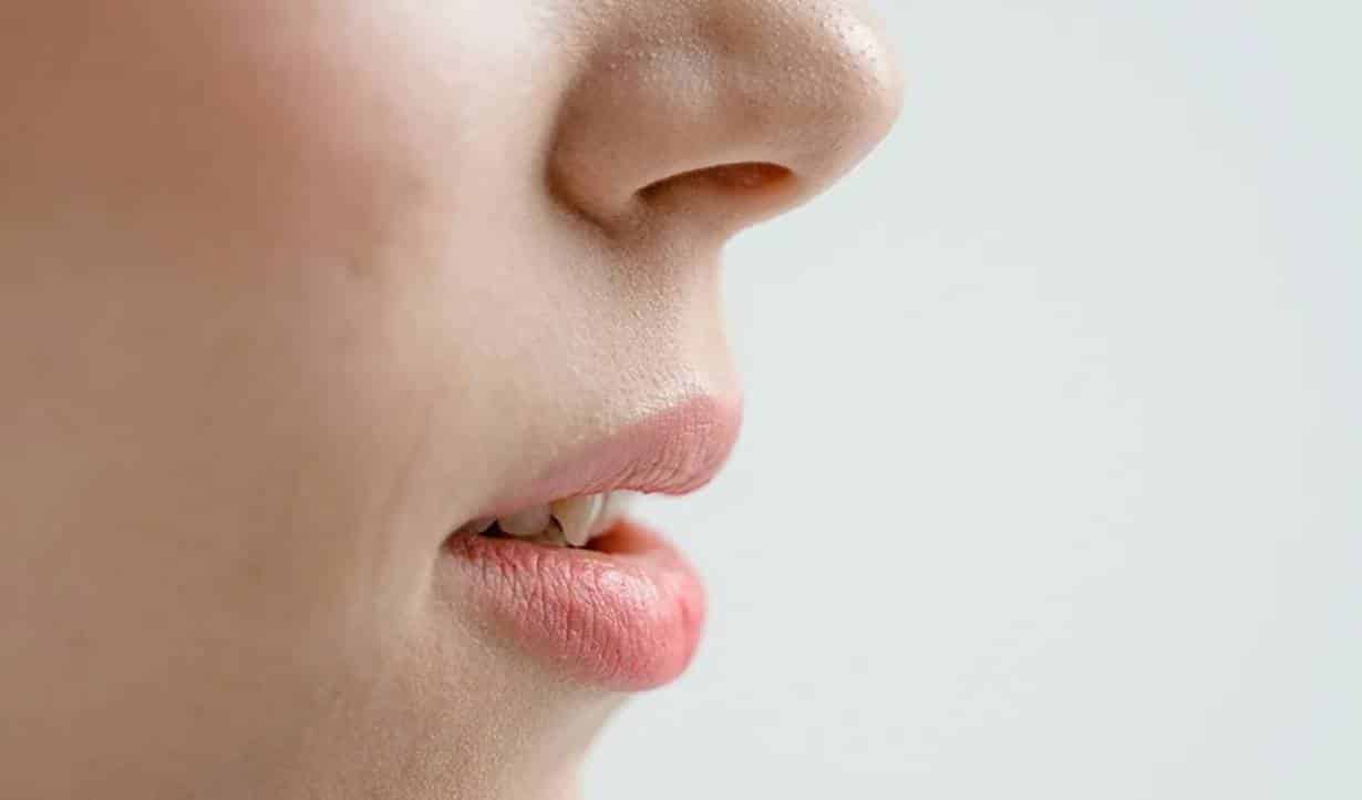 Tratamentos caseiros para ter lábios jovens e muito macios