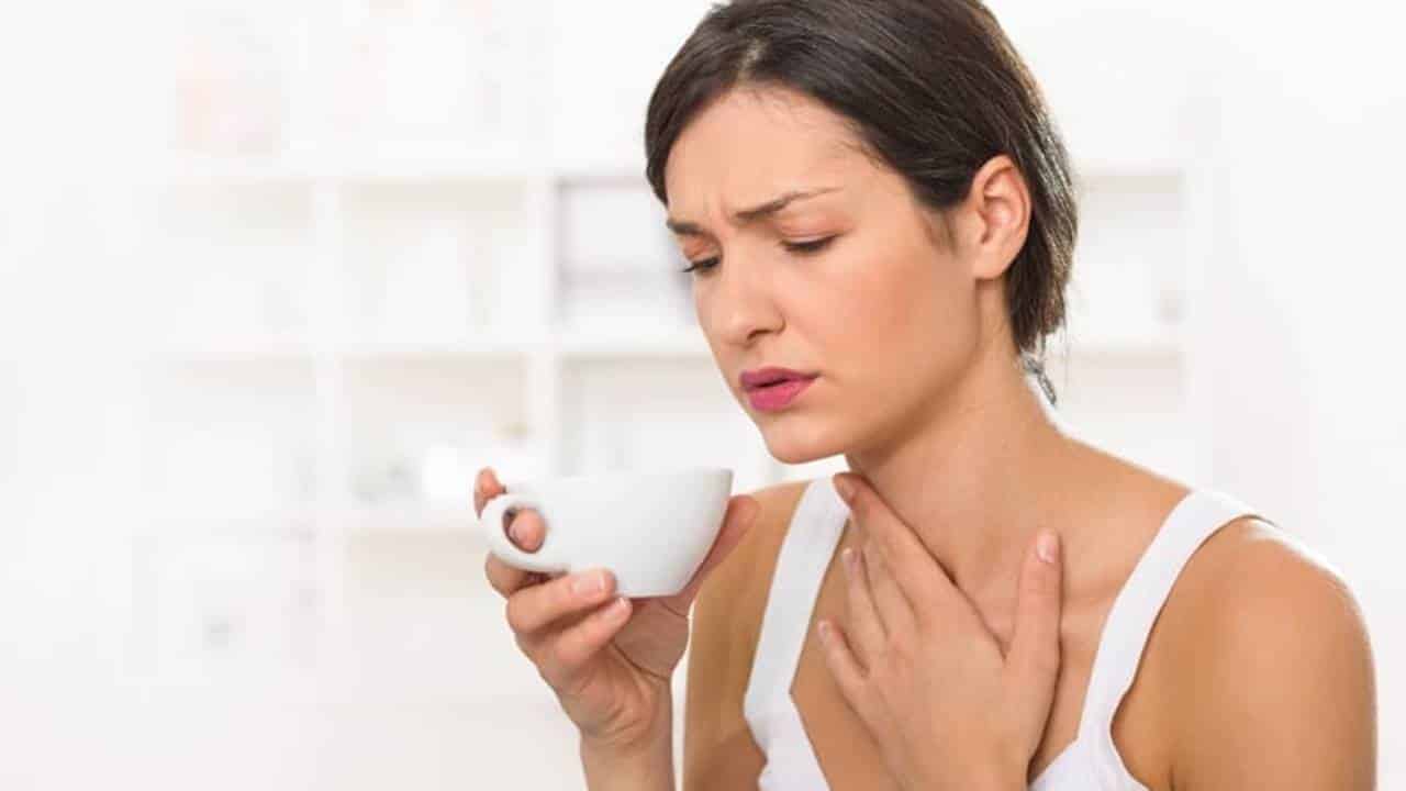 Três remédios para reduzir a inflamação da garganta naturalmente