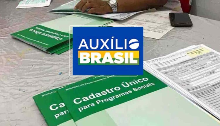 Pente fino no Cadastro Único pode cancelar Auxílio Brasil