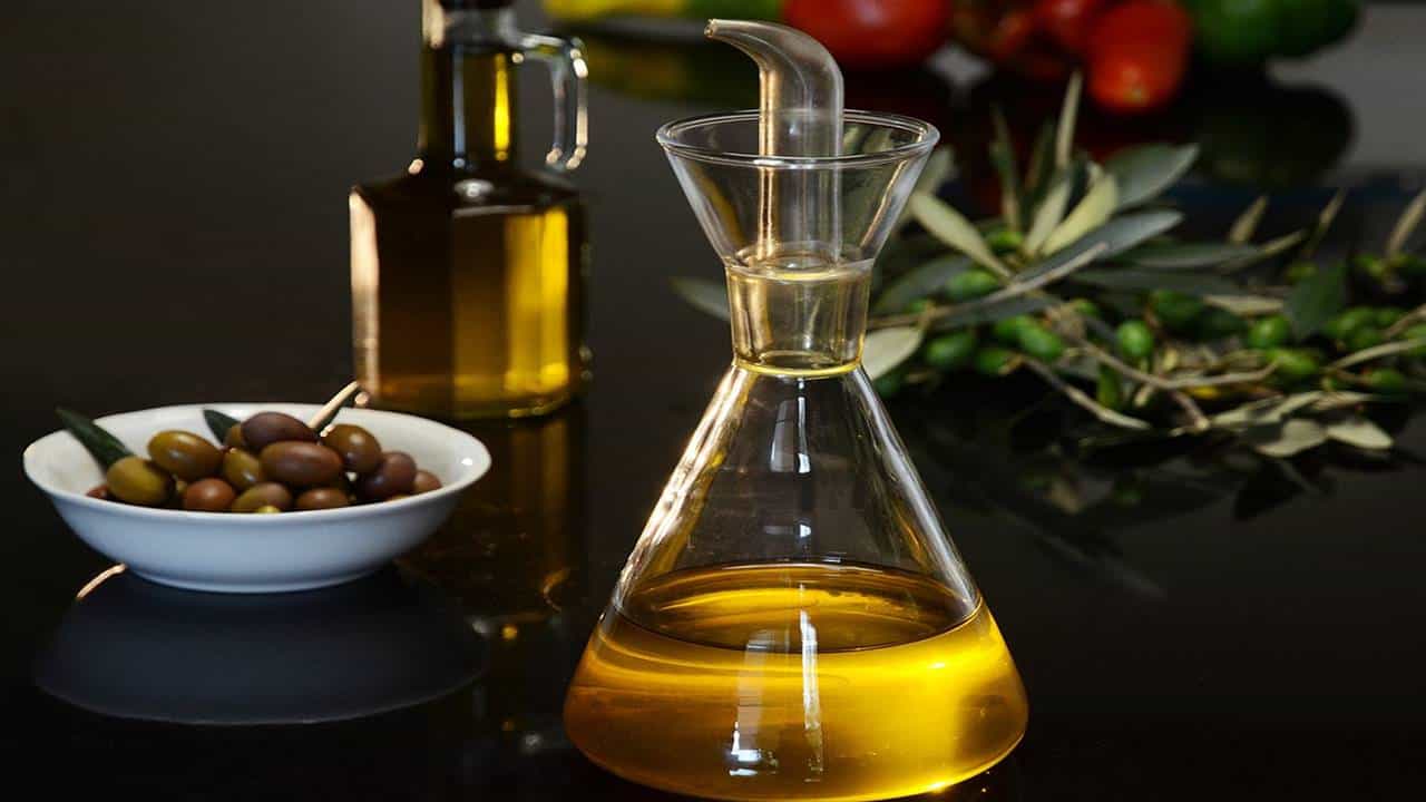 20 utilizações surpreendentes do azeite em casa