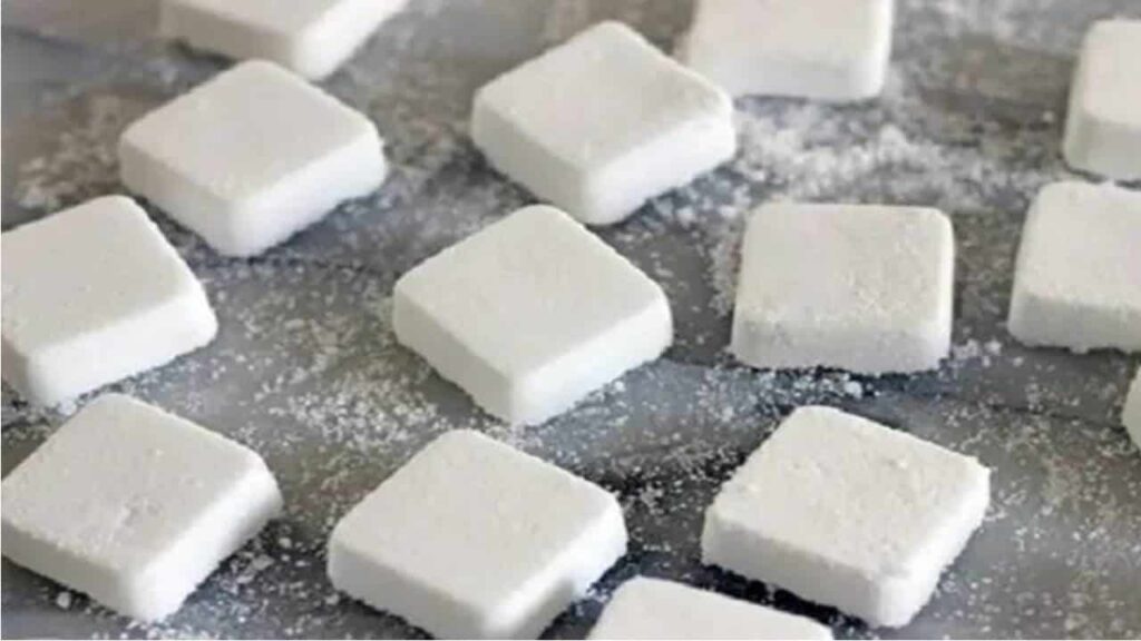 Aprenda a fazer pastilhas de limpeza multiuso com 2 ingredientes