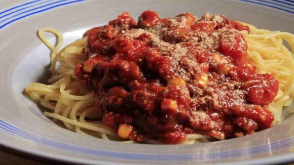 Receita de massa à bolonhesa, prepare este clássico da cozinha italiana