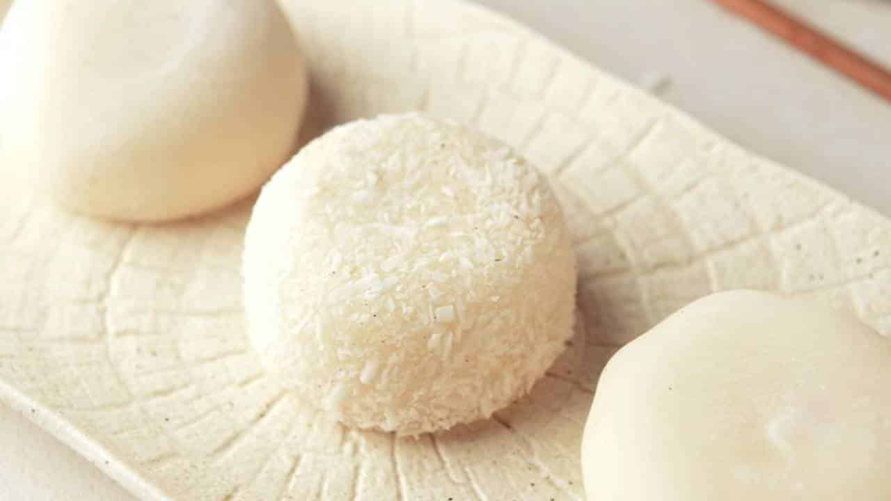 Descubra todos os segredos para fazer mochis de coco em casa