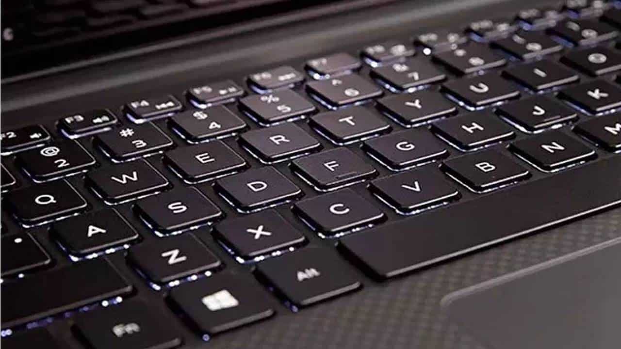 O que fazer se o teclado do meu notebook travar?