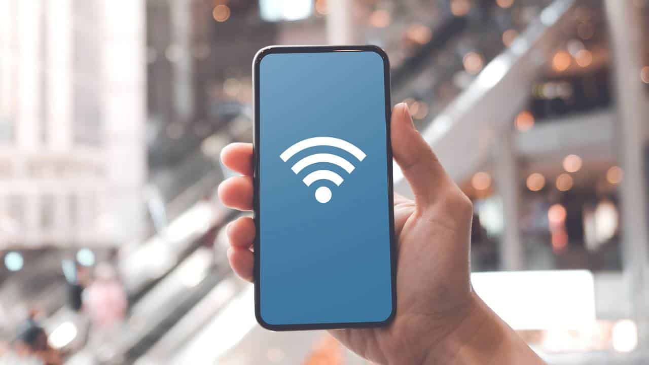 Como pesquisar e encontrar Wi-Fi grátis no celular em qualquer lugar?