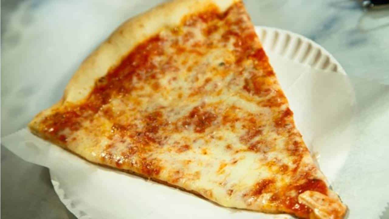 Pizza no Estilo Nova-Iorquino