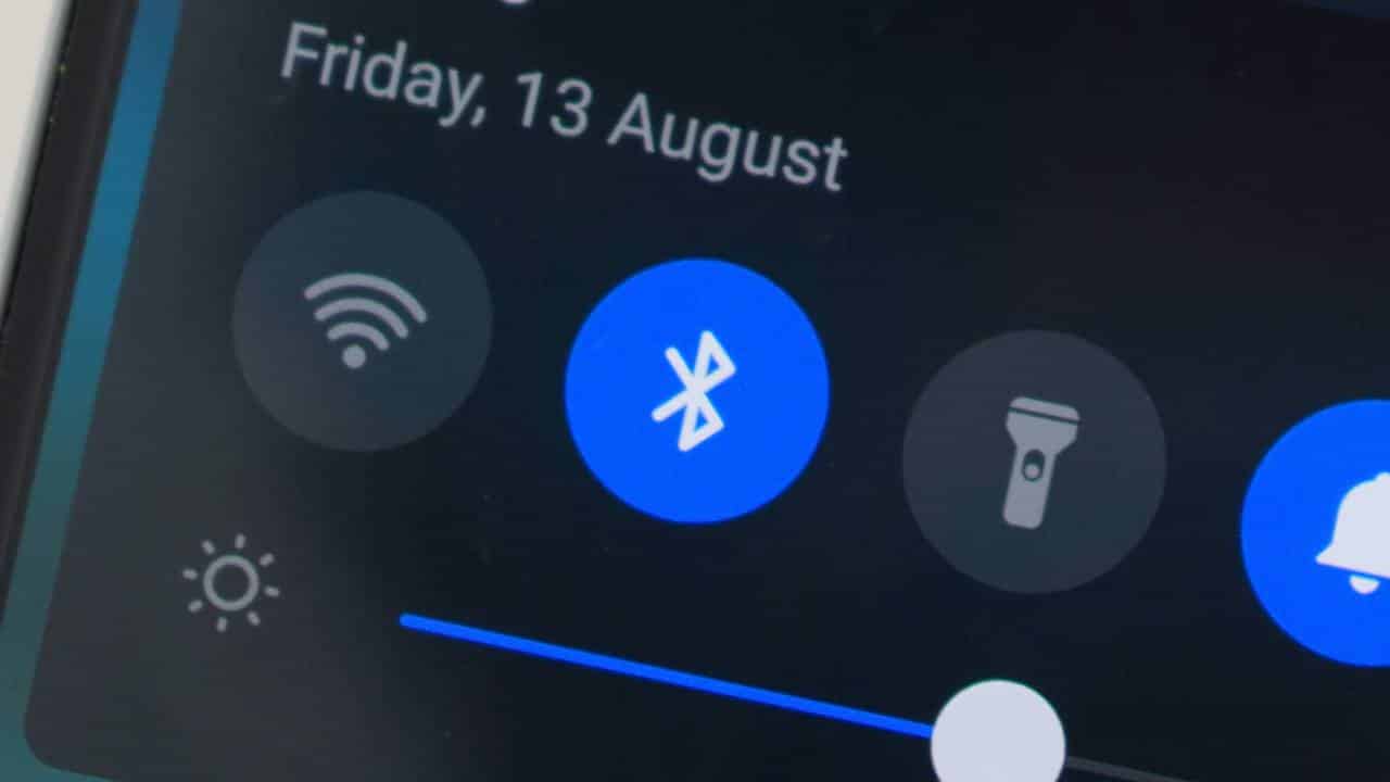 Por que você deve desligar o bluetooth do celular se você não usar?