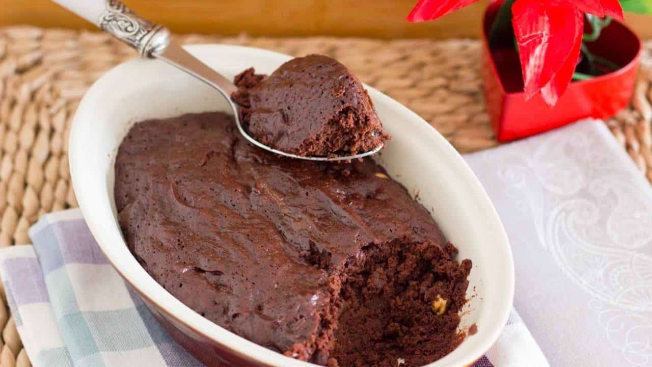 Receita de brownie rápido em 5 minutos feito no micro-ondas