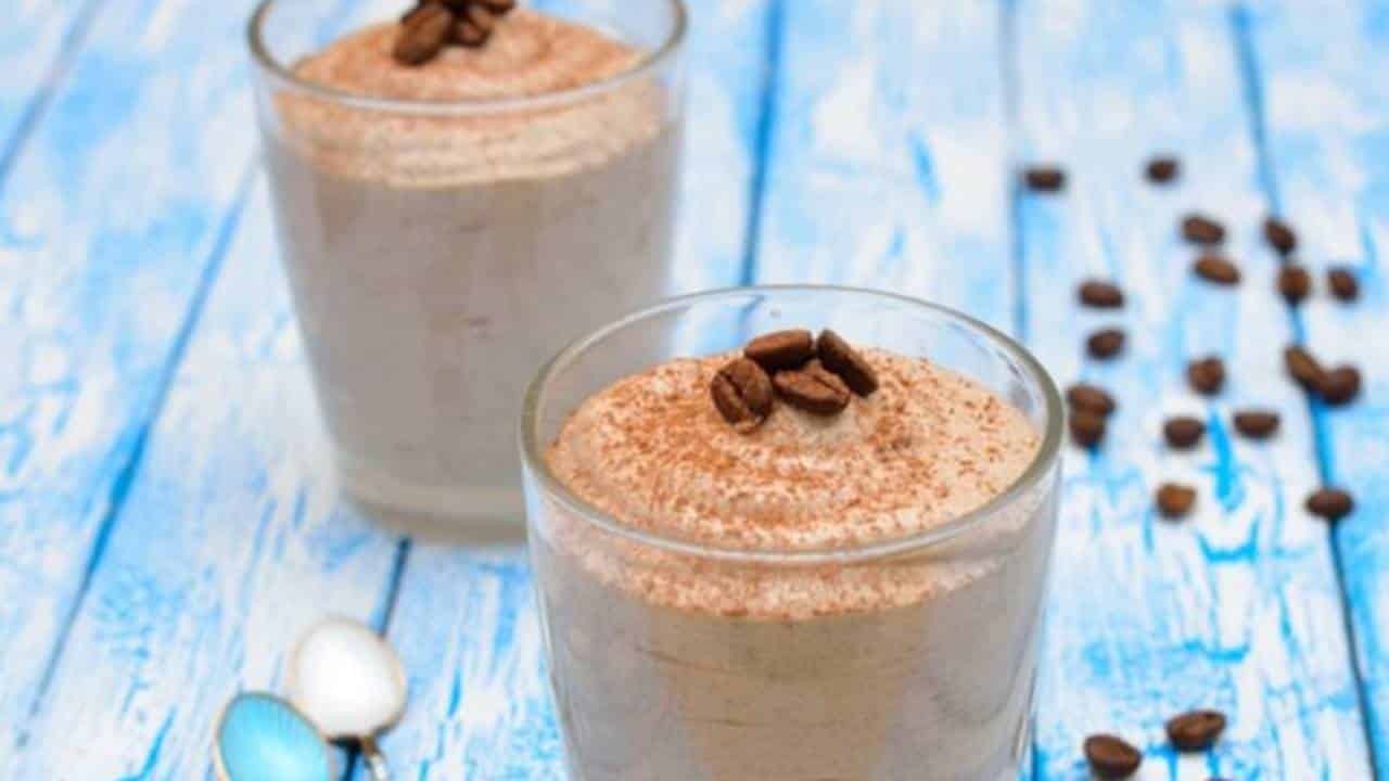 Não perca essa receita de mousse de café com rum