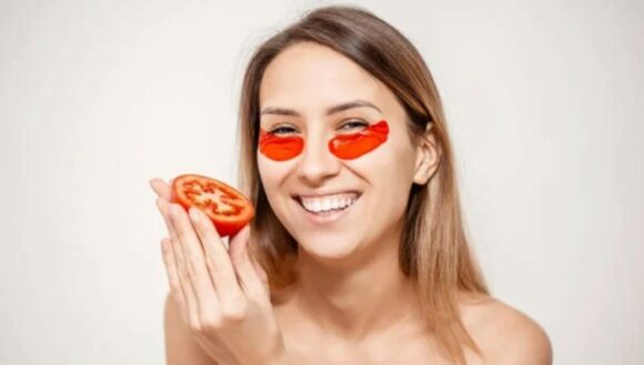 Descubra como usar o tomate para REDUZIR as olheiras