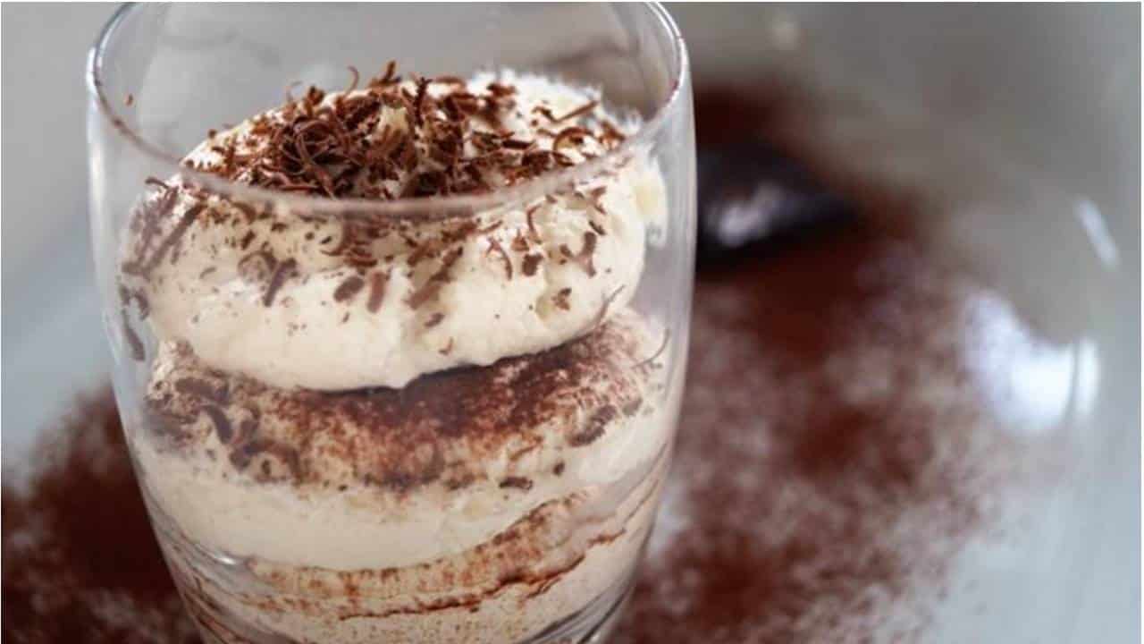 Deliciosa mousse de creme com café